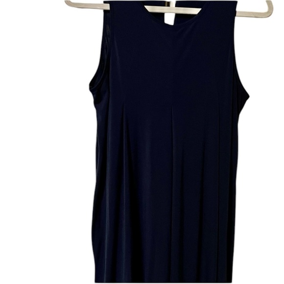 BCBGeneration Dresses & Skirts - BCBG Elegant Navy Blue Sleeveless Dress